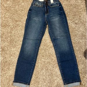 Judy Blue High-Rise Cooling Denim Boyfriend Jeans Size 3 / 26